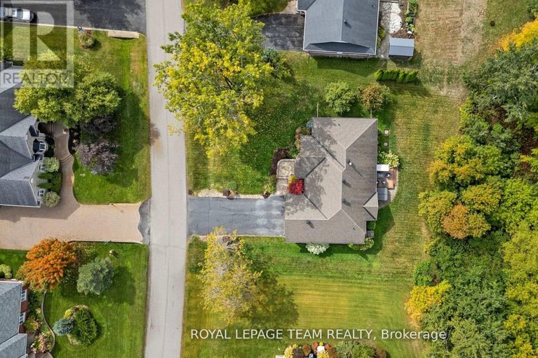 29570425/6903-twin-lakes-avenue/greely/ottawa/ontario/K4P1P1_44