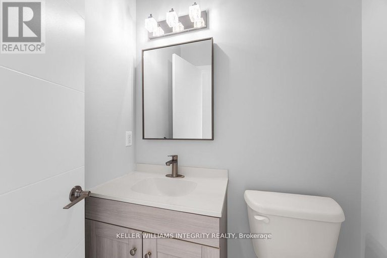 28308587/a-875-contour-street/mer-bleuebradley-estatesanderson-park/ottawa/ontario/K1W0G6_7