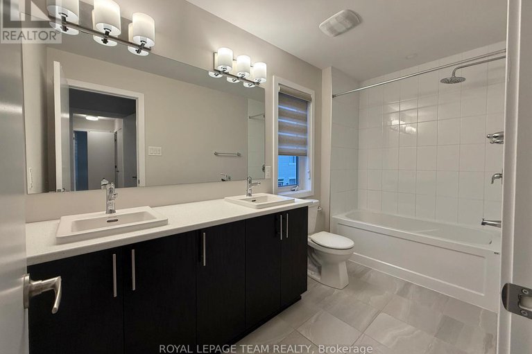 29028523/303-canadensis-lane/half-moon-bay/ottawa/ontario/K2J6X8_15