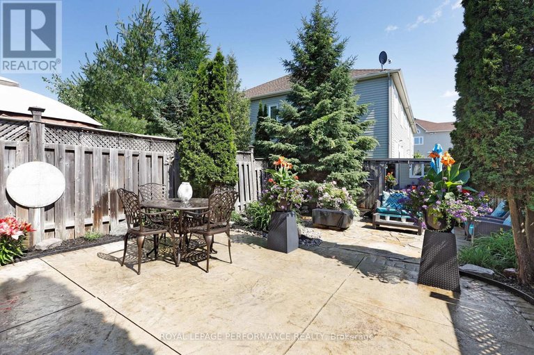 29451850/104-hillman-marsh-way/blossom-parkkemp-parkfindlay-creek/ottawa/ontario/K1T0B1_37