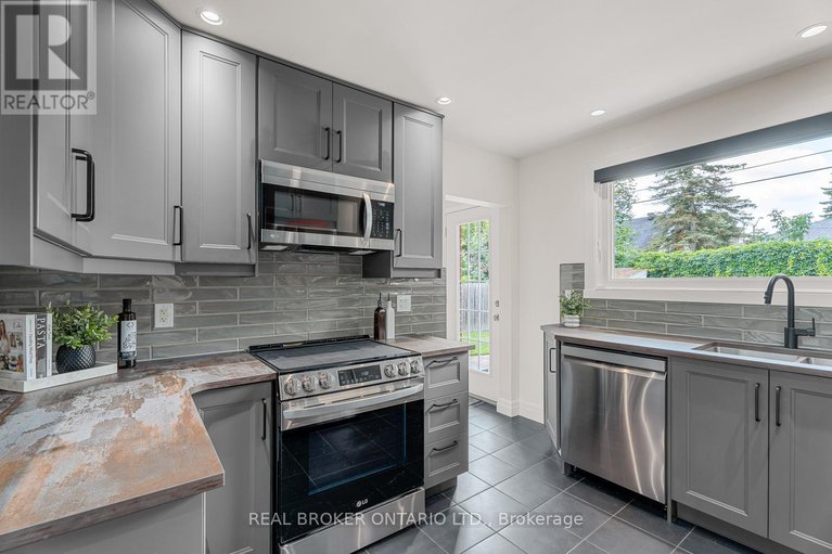 28629016/752-smyth-road/elmvale-acres/ottawa/ontario/K1G1P1_21