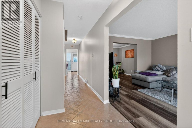 29639215/257-3310-southgate-road/south-keys/ottawa/ontario/K1V8X4_4