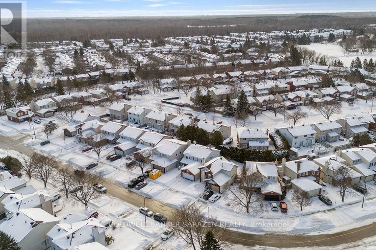 29282717/1040-karsh-drive/hunt-club-park/ottawa/ontario/K1G4M9_5