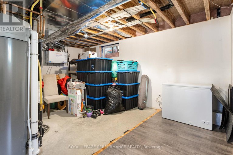 28969213/242-roxanne-street/clarencerockland-twp/clarence-rockland/ontario/K0A1N0_28