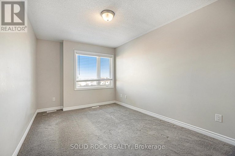 27859522/42-150-walleye-private-w/half-moon-bay/ottawa/ontario/K2J6R2_20