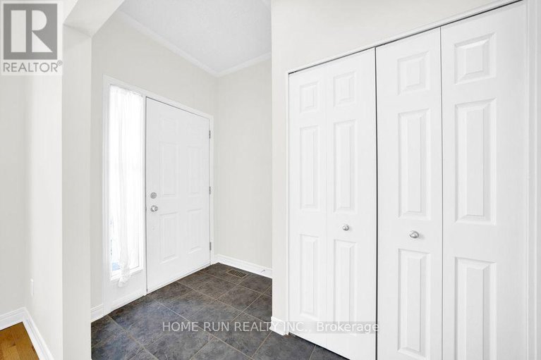 29424088/265-colbert-crescent/ridgemont/ottawa/ontario/K1V2C7_4