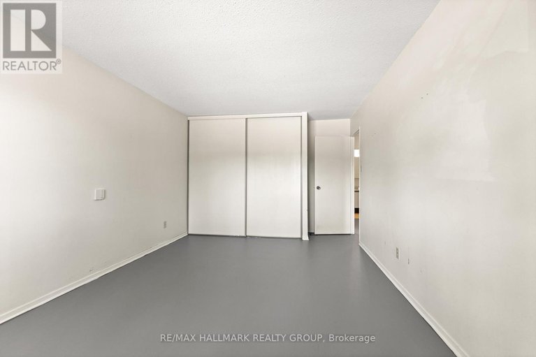 28886096/55-river-garden-private/mooneys-bayriverside-park/ottawa/ontario/K1V1M8_24