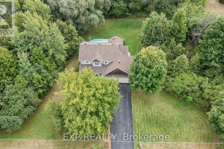 28792701/8325-albert-bouwers-circle/osgoode-twp-north-of-reg-rd-6/ottawa/ontario/K0A2P0_31