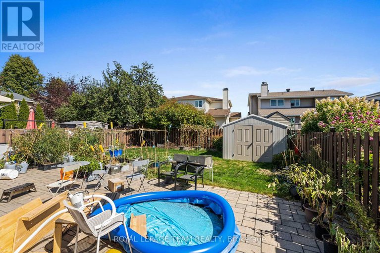 28879068/35-ivylea-street/craig-henrywoodvale/ottawa/ontario/K2G4X1_31