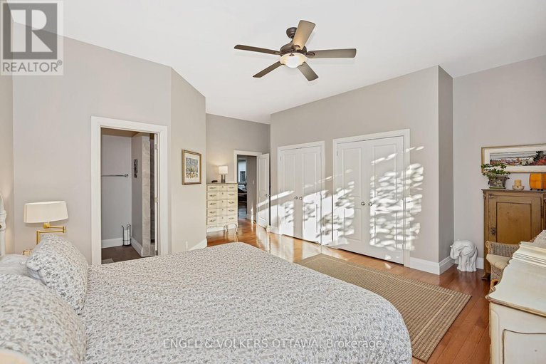 28739995/1836-whitemarsh-crescent/kanata-north-west/ottawa/ontario/K2W1B5_18