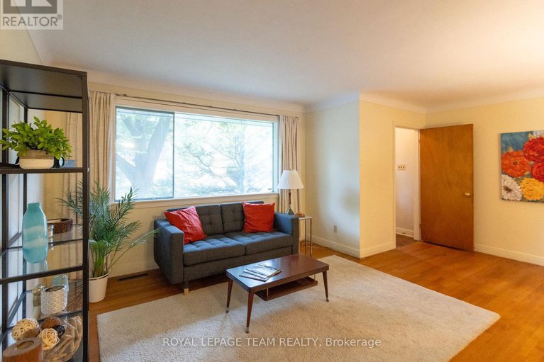 28997575/1231-ridgemont-avenue/ridgemont/ottawa/ontario/K1V6E6_4