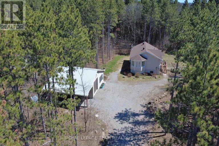 29639419/130-station-road/drummondnorth-elmsley-north-elmsley-twp/drummondnorth-elmsley/ontario/K7A4S4_33