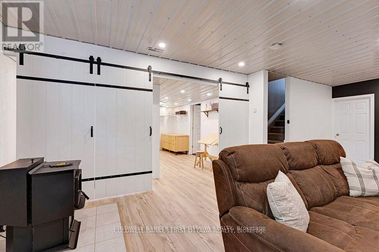 29165511/741-drummond-con-12c-road/drummond-n-elmsley-drummond-twp/drummondnorth-elmsley/ontario/K7C3P1_22