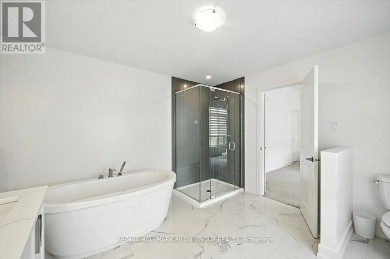 28971095/72-big-dipper-street/riverside-southgloucester-glen/ottawa/ontario/K4M0L8_14
