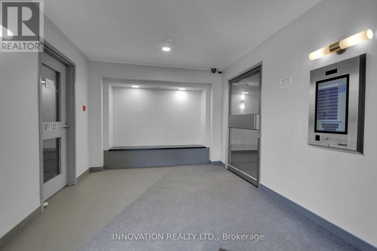 28376313/302-216-viewmount-drive/borden-farmstewart-farmcarleton-heightsparkwood-hills/ottawa/ontario/K2E7X4_2