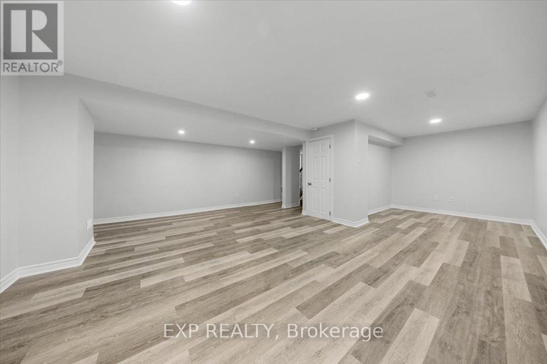 29229486/300-grayburn-way/strandherd/ottawa/ontario/K2J0V8_36