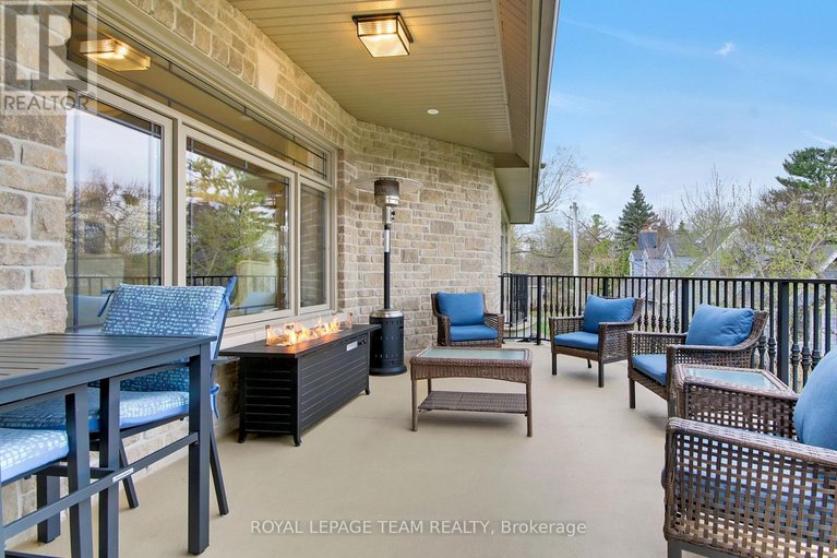 29679096/5591-manotick-main-street/manotick-village-manotick-estates/ottawa/ontario/K4M1A4_13