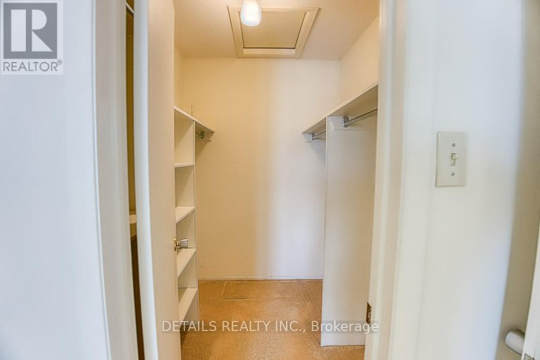 27963218/419-viewmount-drive/borden-farmstewart-farmcarleton-heightsparkwood-hills/ottawa/ontario/K2E7P1_17
