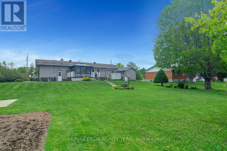 28348905/5041-thunder-road/carlsbad-springs/ottawa/ontario/K0A1K0_33