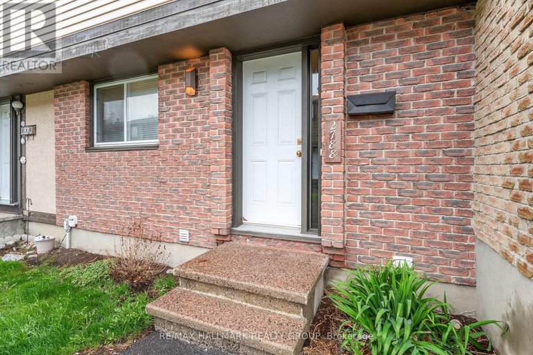 28325913/2788-pimlico-crescent/emerald-woodssawmill-creek/ottawa/ontario/K1T2A8_3