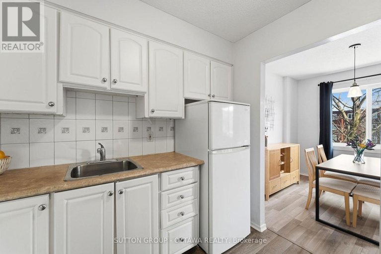 29573196/308b-2041-arrowsmith-drive/beacon-hill-south/ottawa/ontario/K1J7V7_13