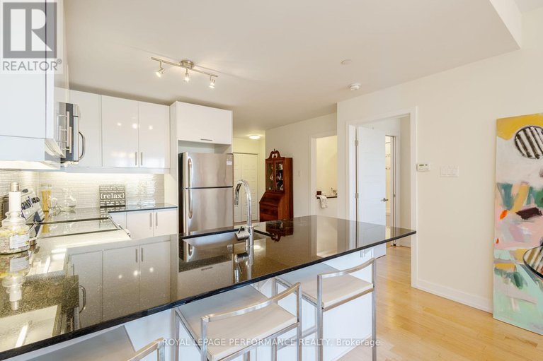 28369494/1001-330-titan-private/borden-farmstewart-farmcarleton-heightsparkwood-hills/ottawa/ontario/K2G1G3_9
