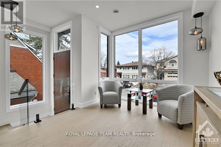 29276073/828-alpine-avenue/queensway-terrace-north/ottawa/ontario/K2B5R6_2