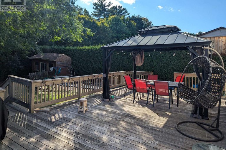 29100826/1798-woodhaven-heights/queenswood-heights-south/ottawa/ontario/K1E2W2_48