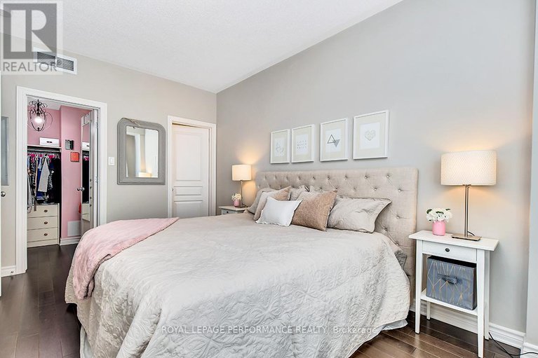 28641852/2-66a-tipperary-private/longfields/ottawa/ontario/K2J2T3_16