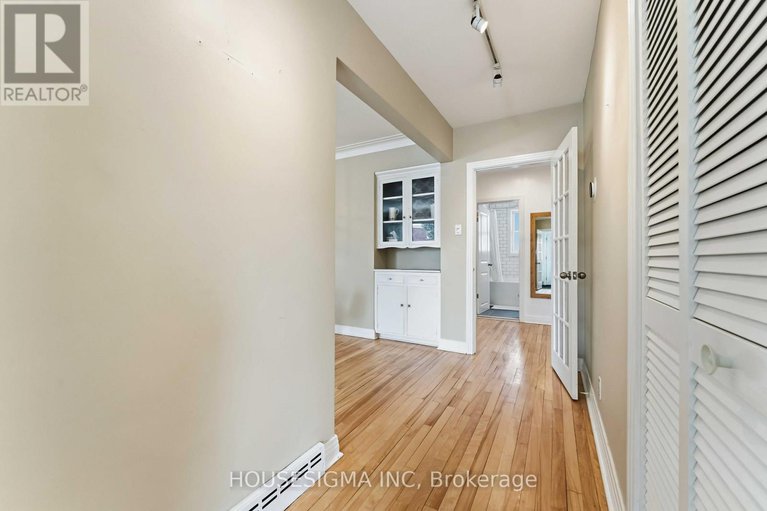 29433007/1047-richard-avenue/billings-bridge/ottawa/ontario/K1H8C3_13