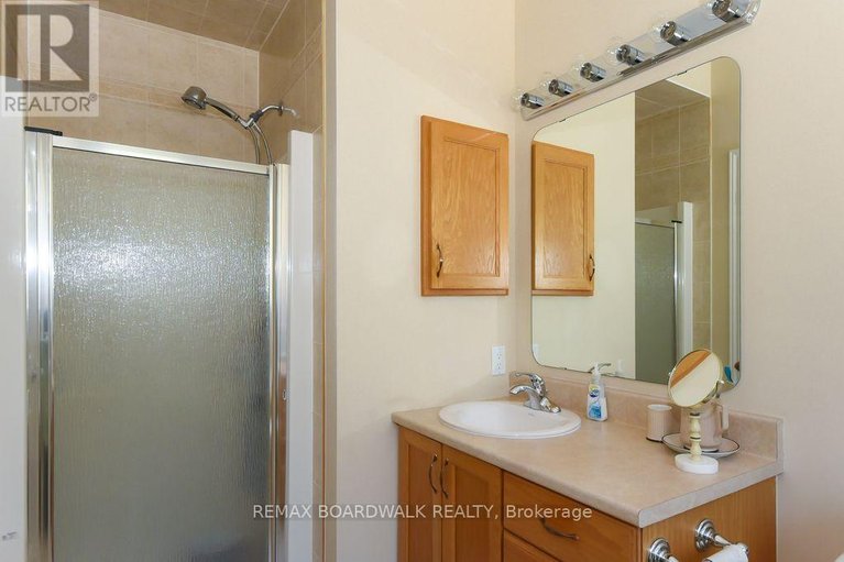 29665089/1861-mickelberry-crescent/notting-hillsummerside/ottawa/ontario/K4A0P2_28