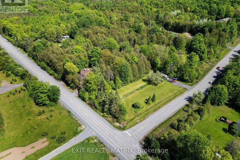 28384633/7962-parkway-road/osgoode-twp-north-of-reg-rd-6/ottawa/ontario/K0A2P0_29