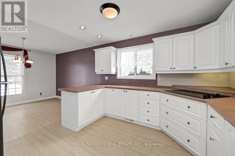 29401586/8-mac-storey-street/richmond/ottawa/ontario/K0A2Z0_16