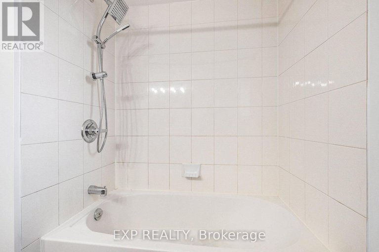 29104978/2-305-cresthaven-drive/barrhaven-east/ottawa/ontario/K2G4R5_14