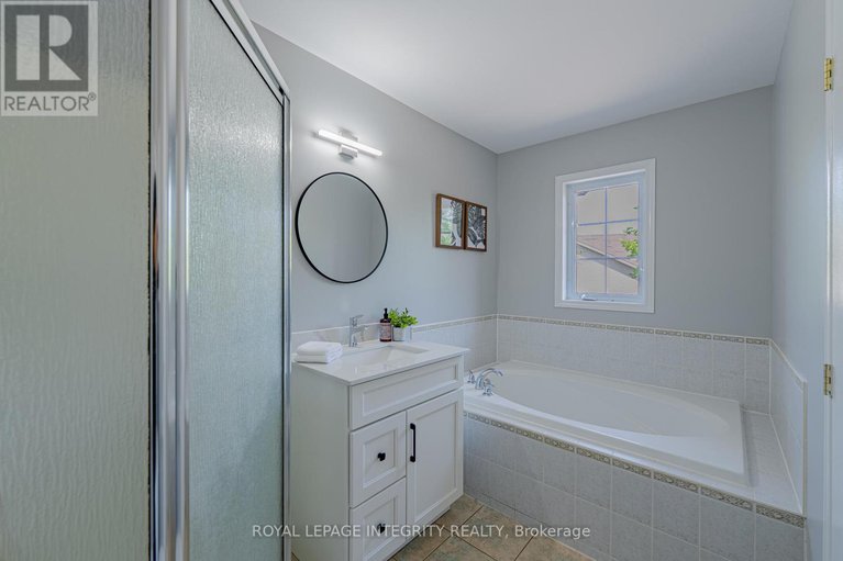 28621656/165-kinross-private/morgans-grantsouth-march/ottawa/ontario/K2K3P8_22