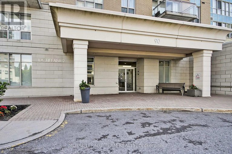 29590131/1104-90-landry-street/vanier/ottawa/ontario/K1L0A9_2