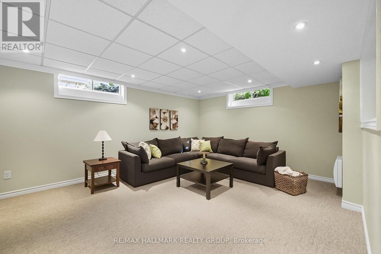 28869217/2357-raintree-drive/orleans-village/ottawa/ontario/K1W1J3_24