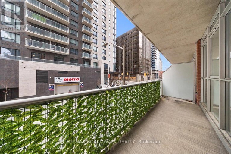 29579530/201-179-george-street/lower-townbyward-market/ottawa/ontario/K1N1J8_21