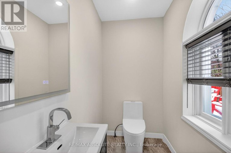 29171817/147-longpre-street/vanier/ottawa/ontario/K1L7J5_15