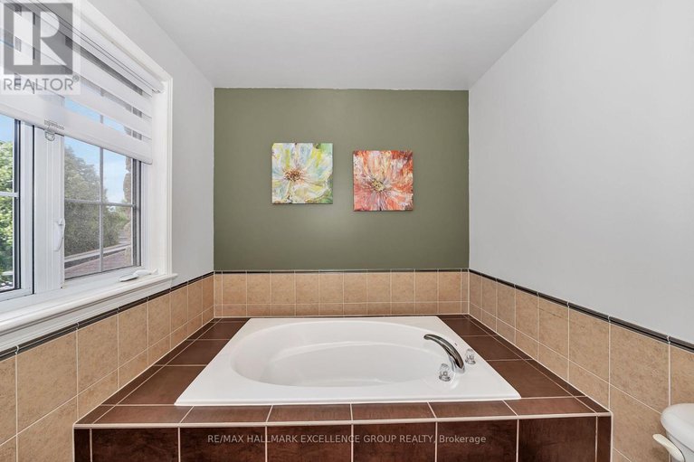 28730697/2677-chamberland-street/town-of-rockland/clarence-rockland/ontario/K4K0A5_24
