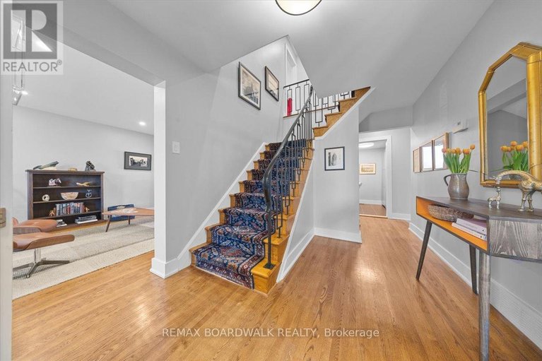 29643562/1912-oakdean-crescent/beacon-hill-north/ottawa/ontario/K1J6H3_4