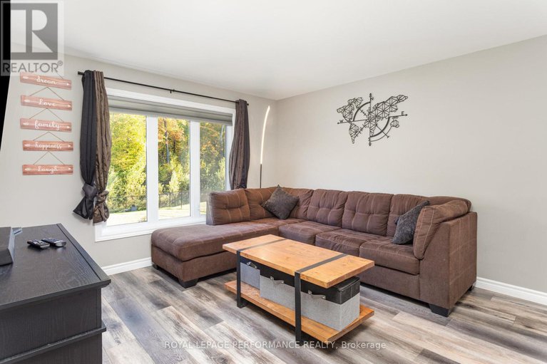 28969213/242-roxanne-street/clarencerockland-twp/clarence-rockland/ontario/K0A1N0_6