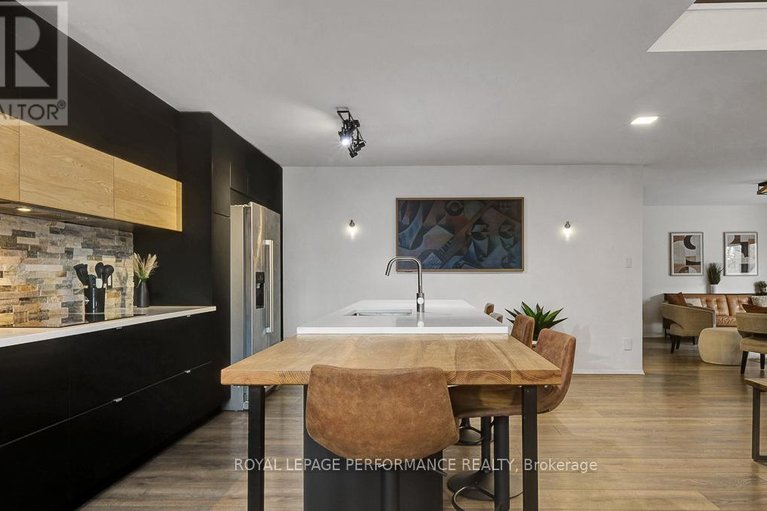 29674269/510-foxview-place/cfb-rockcliffe-and-area/ottawa/ontario/K1K4C4_5