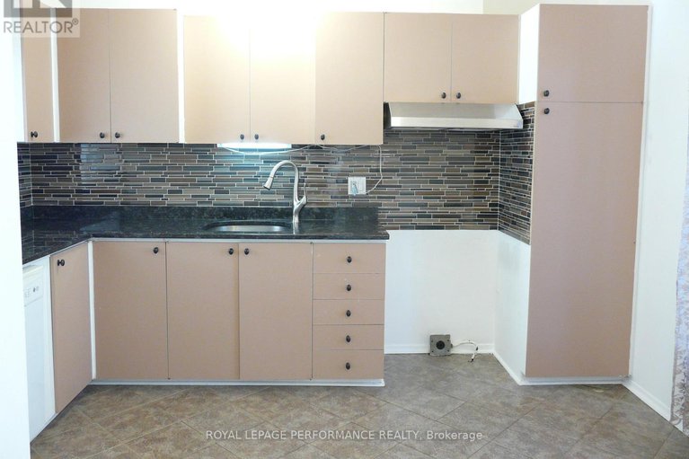 28983917/714-shefford-court/beacon-hill-north/ottawa/ontario/K1J6X3_9
