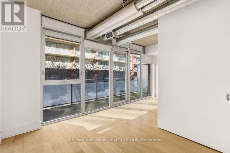 29473230/203-360-mcleod-street/ottawa-centre/ottawa/ontario/K2P1A9_16