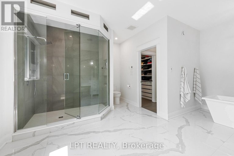 28330218/5740-queenscourt-crescent/manotick-east-to-manotick-station/ottawa/ontario/K4M1K3_30