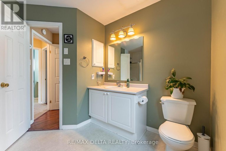 28540257/1610-duplante-avenue/fallingbrookpineridge/ottawa/ontario/K4A4A2_23