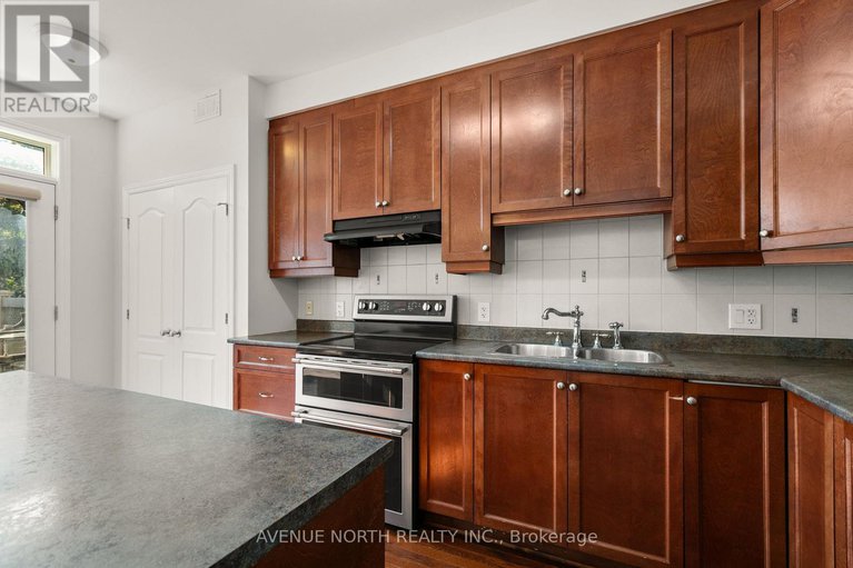 28954973/108-hillman-marsh-way/blossom-parkkemp-parkfindlay-creek/ottawa/ontario/K1T0B1_17