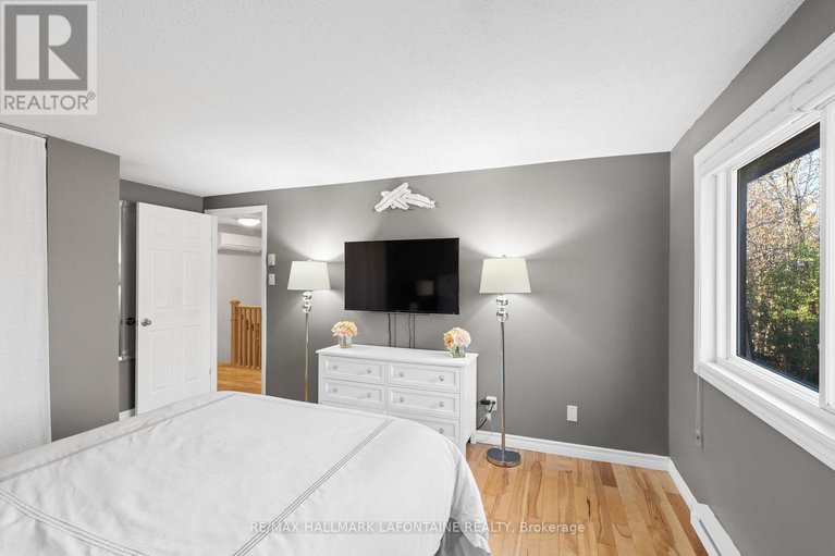 29055171/43-115-renova-private/riverview-park/ottawa/ontario/K1G4C7_23