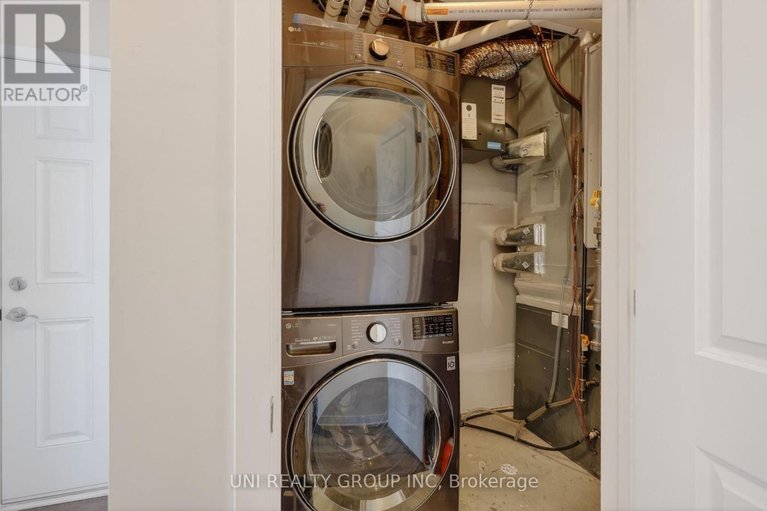 29638050/184-visor-private/emerald-meadowstrailwest/ottawa/ontario/K2V0S6_6